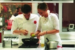 /g/q/h/chefs250.jpg