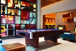 /v/x/q/Aloft_London_Excel___remix_lounge.jpg