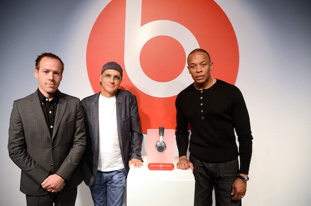 how much dr dre sell beats for