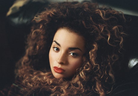 Ella Eyre 3