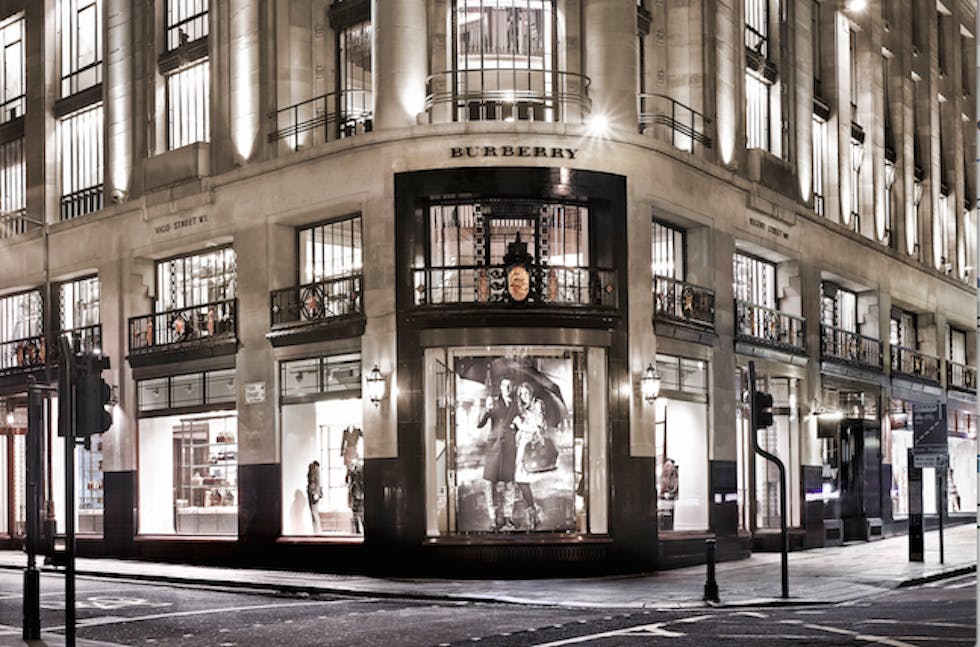 biggest burberry store in london
