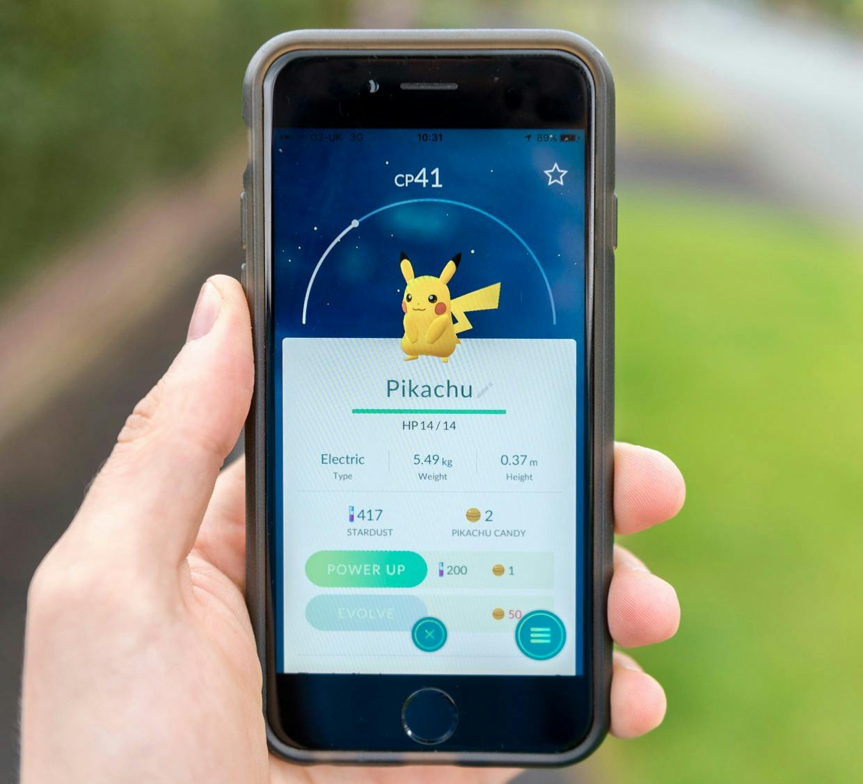 Pokémon Go Plus wearable launch date pushed back to September