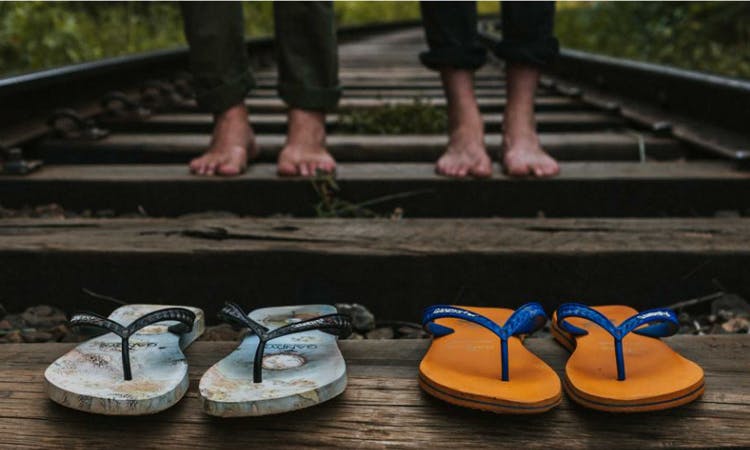 four brothers flip flops