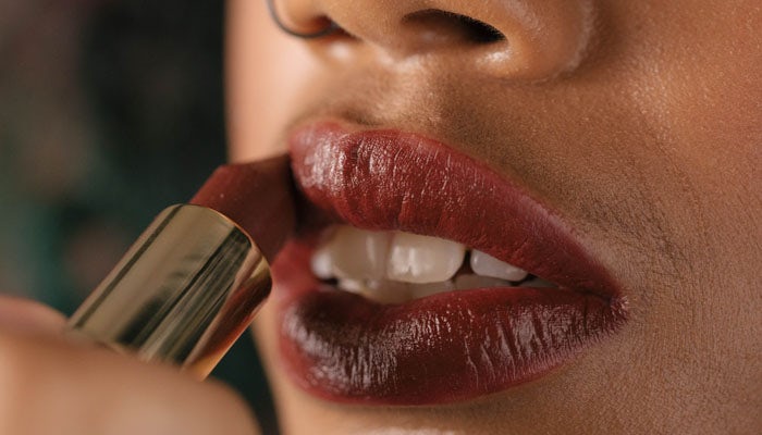 Strong demand for makeup drives Estee Lauder's glossy sales