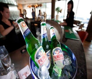 PeroniBottle-Product-2013_304