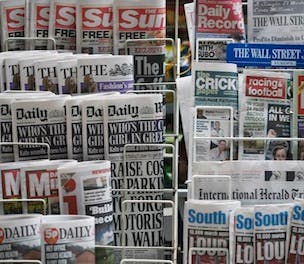 NewspapersStand-Products-2013_304