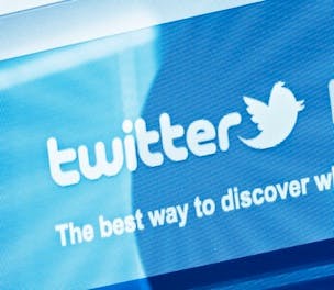 Twitter-Logo-2013_304