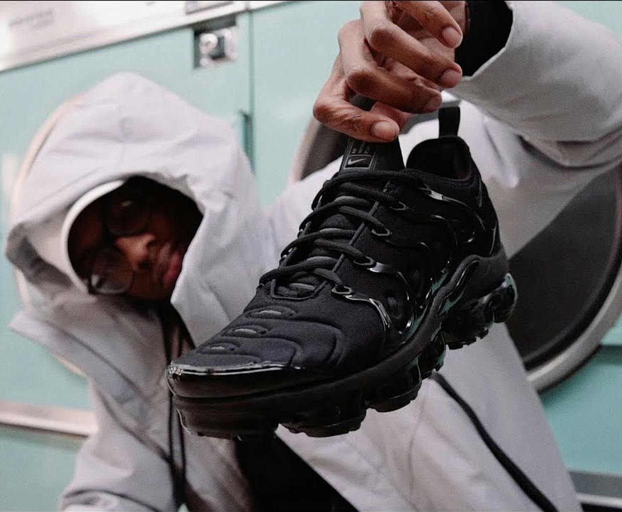 foot asylum vapormax