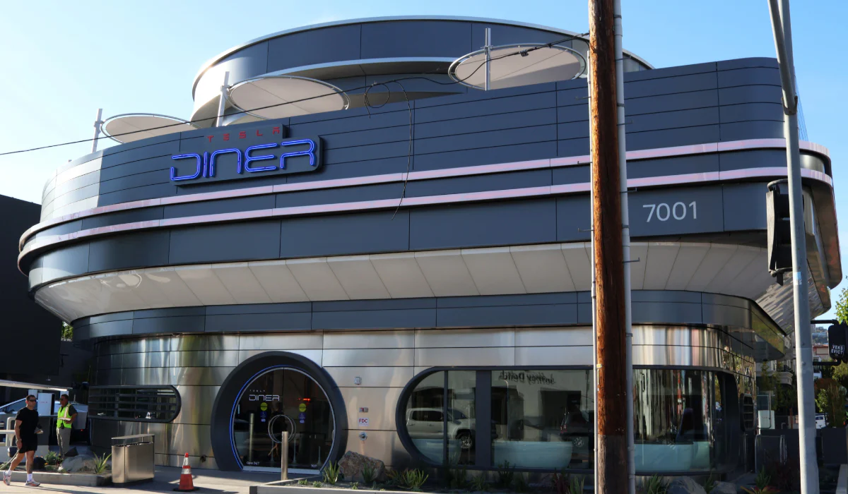 The Week in Tech: Tesla opens a restaurant and Substack looks to ...