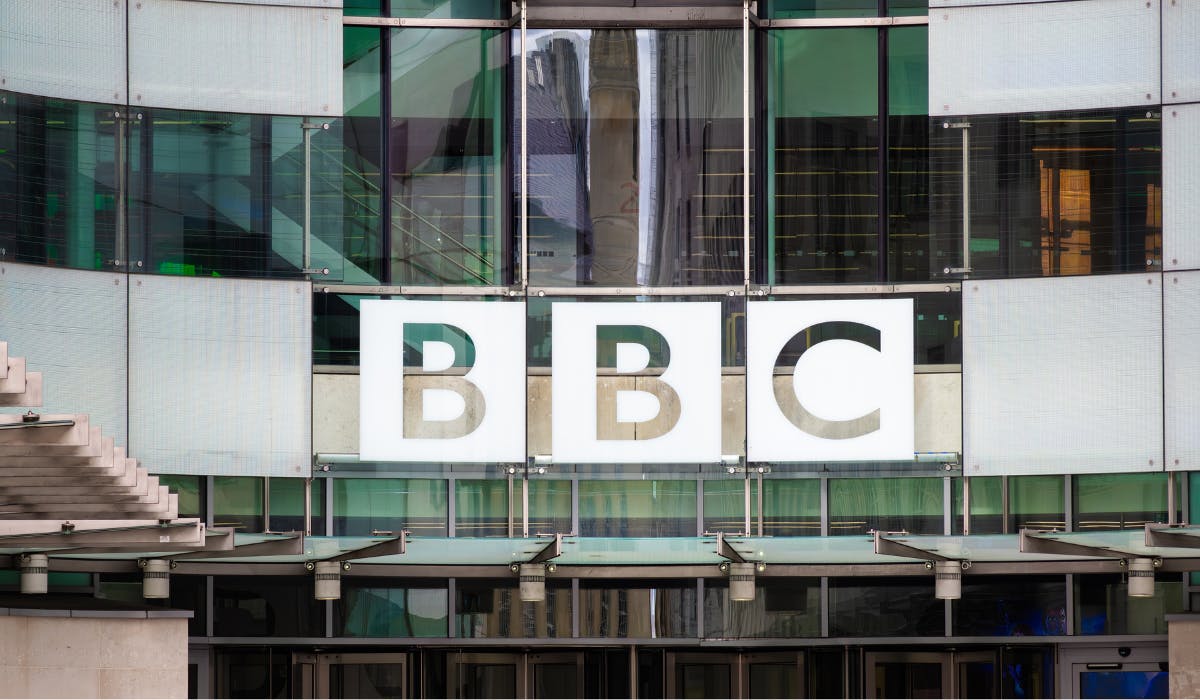 BBC to create shows for YouTube in landmark deal