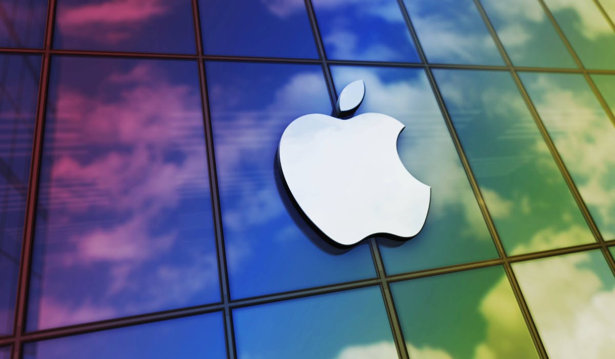 The Week in Tech: Apple coughs up in AI row and Vine is back to save us all